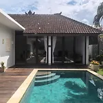 Villa Veyla Seminyak 10 Mins Walk To Beach