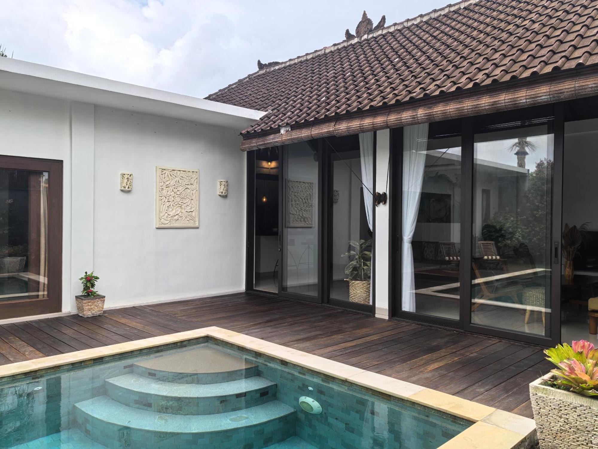Veyla 10 Mins Walk To Villa *