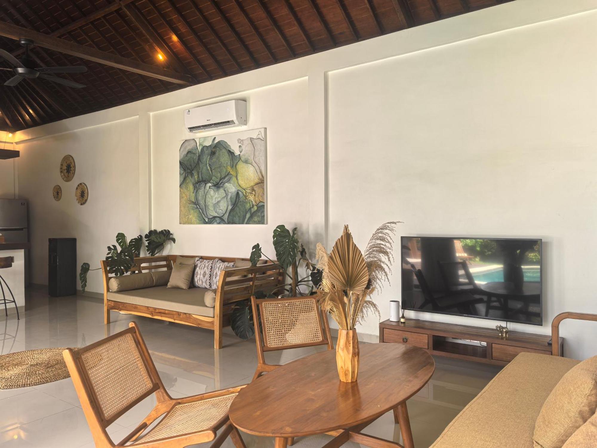 Veyla 10 Mins Walk To Villa Seminyak (Bali)