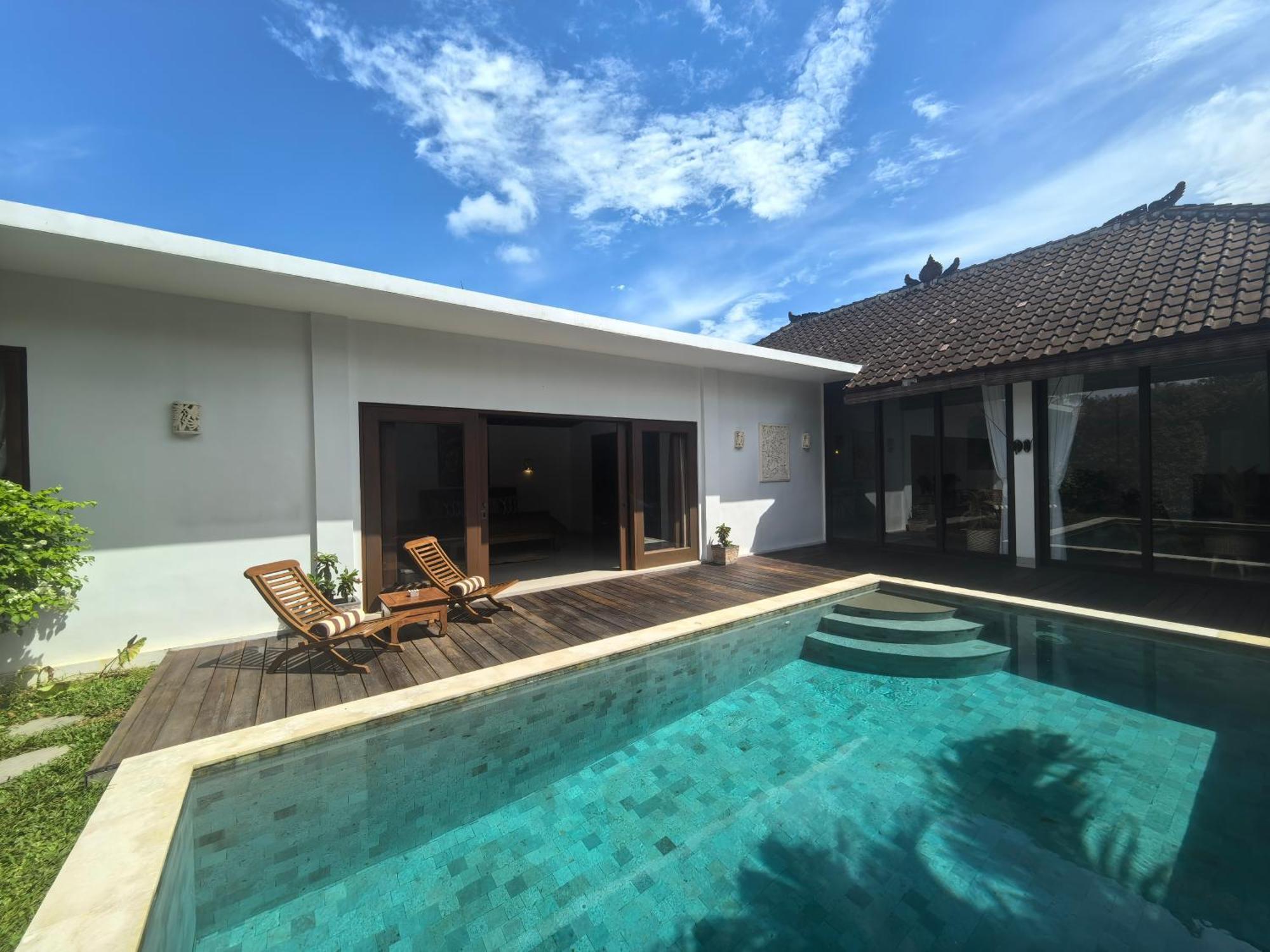 Veyla 10 Mins Walk To Villa *
