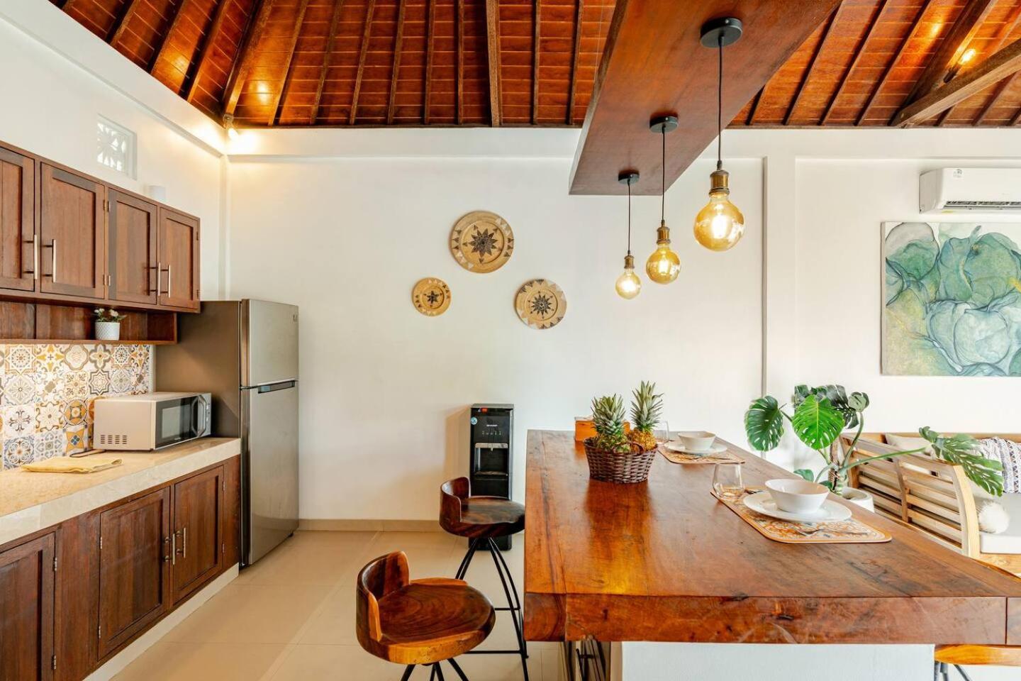 Villa Veyla 10 Mins Walk To *
